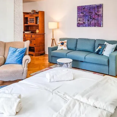 Appartement Spacestays Flat For 6 Tv Wifi