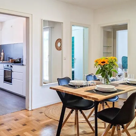 Spacestays Flat For 6 Tv Wifi * Essen